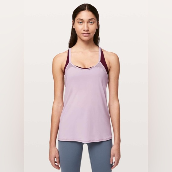 Lululemon Shear Lightness Tank
Antoinette pink 
W1BPRS
Size 8 - Picture 1 of 6
